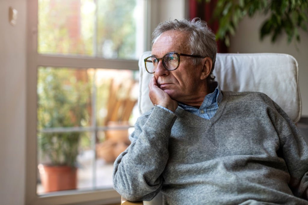 10 Signs Your Aging Parent in Dubai Needs Home Care Support 5 Elderly Home Care - Vitals Health Care