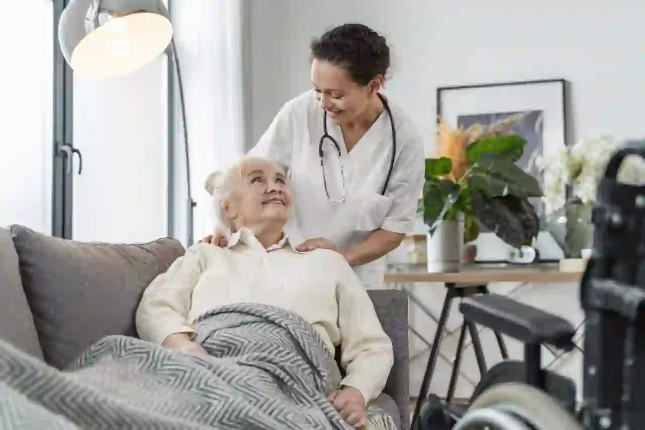 Elderly Care Services In Dubai - Vitals Health Care